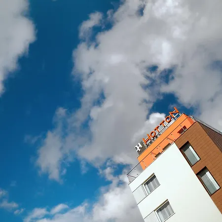 Отель Hotton 3*