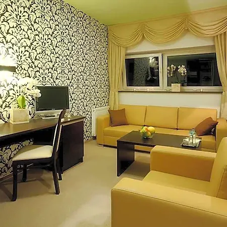 Hotton Hotel 3*